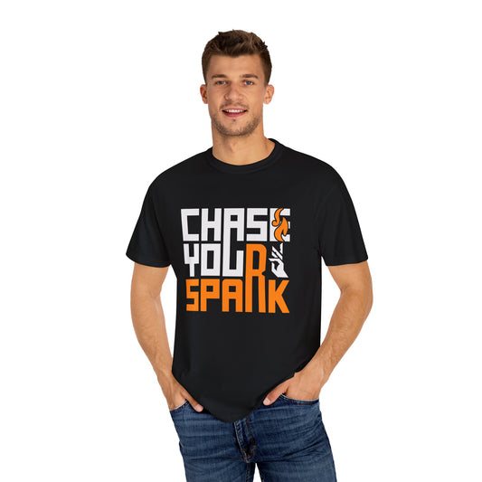 Chase your Spark (Regular fit Unisex T-shirt)